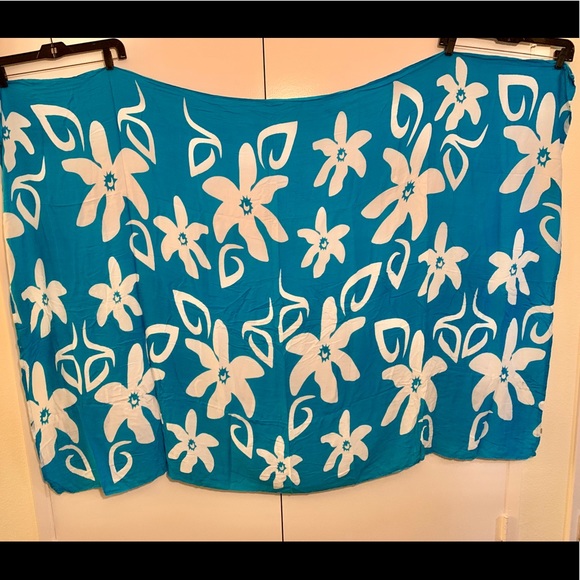 Sarong swim cover up- Tahitian - Picture 2 of 7